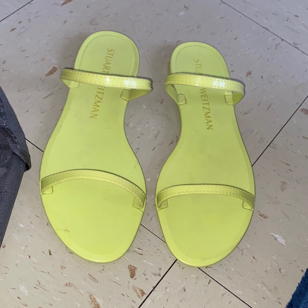 Stuart Weitzman Sawyer  Neon Lime green
 Sandals slip on Sz 8 EUC